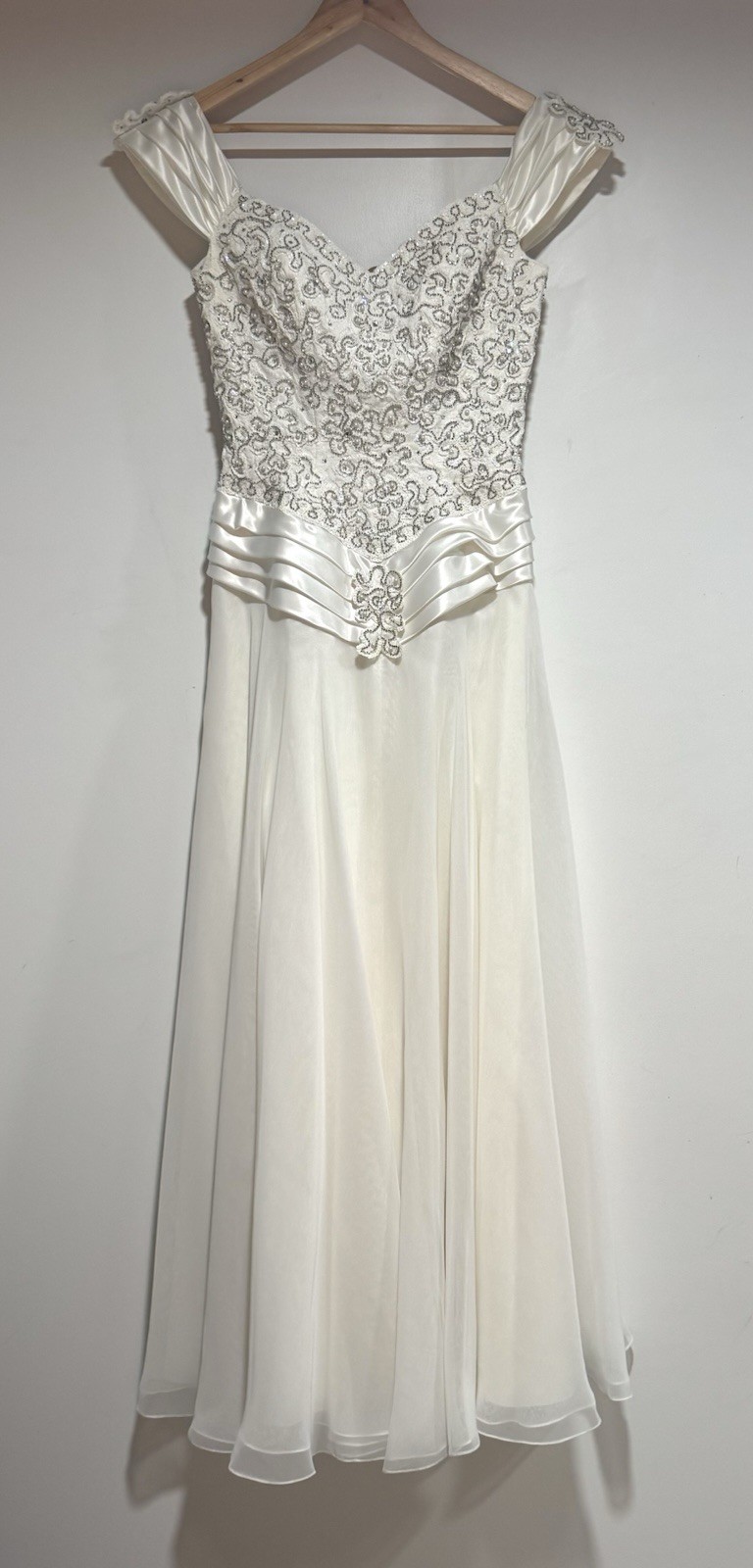 Vintage Mike Bennet White Beaded Stones Pearl Dress 34” Bust Y2K Prom Formal