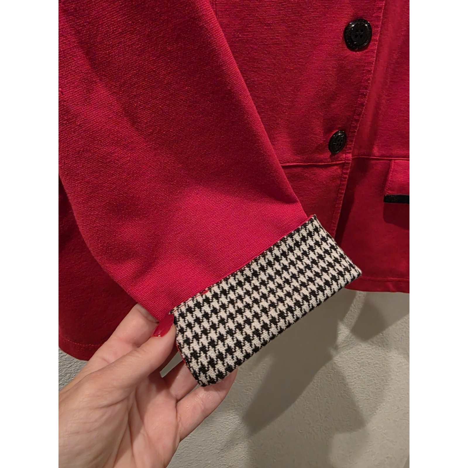 VTG 90’s Retro Blast Red Blazer Houndstooth Collar Cuffs Bold Black Buttons Sz L