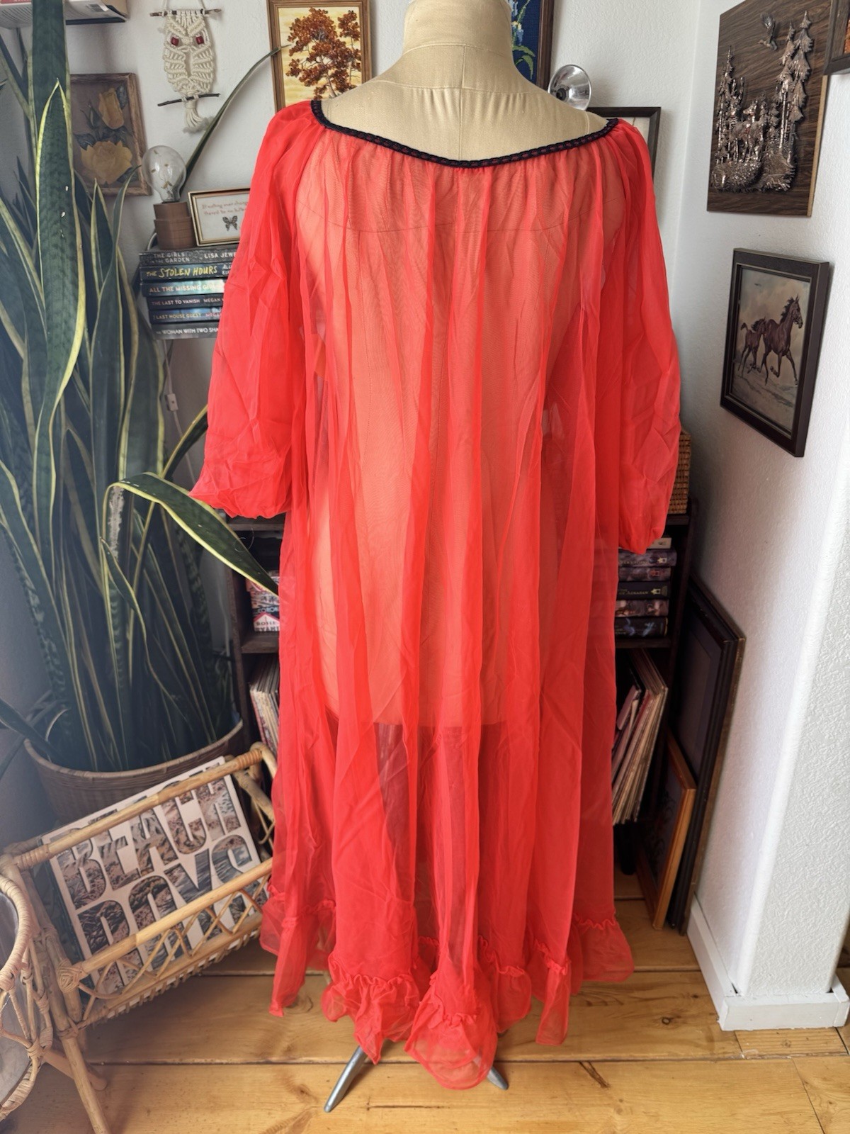 VTG 50s Sheer Red Peignoir Robe Balloon Sleeves Tie Black Trim Medium Boudoir