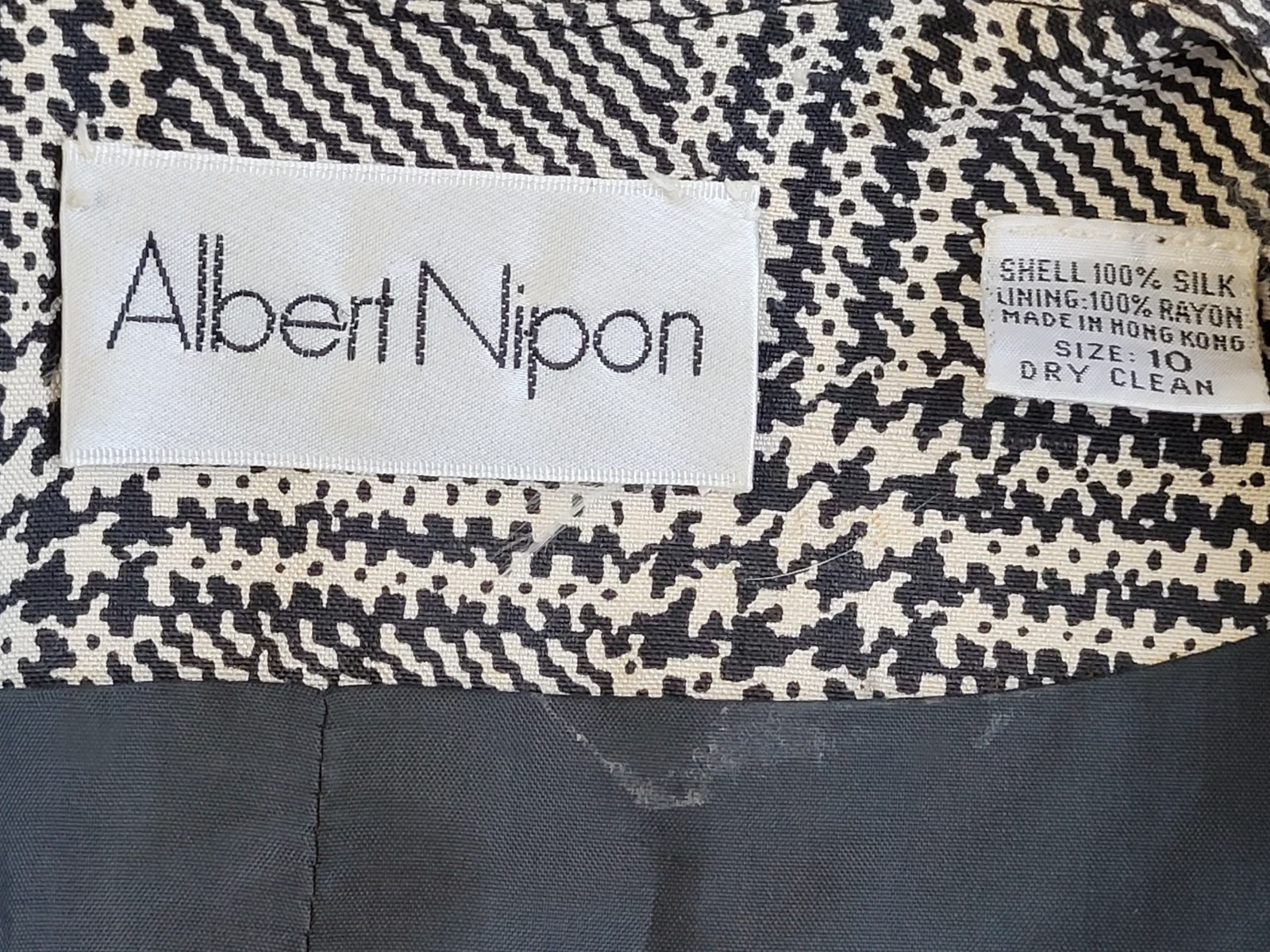 1980s Albert Nipon Stylish classy lined silk houndstooth plaid…