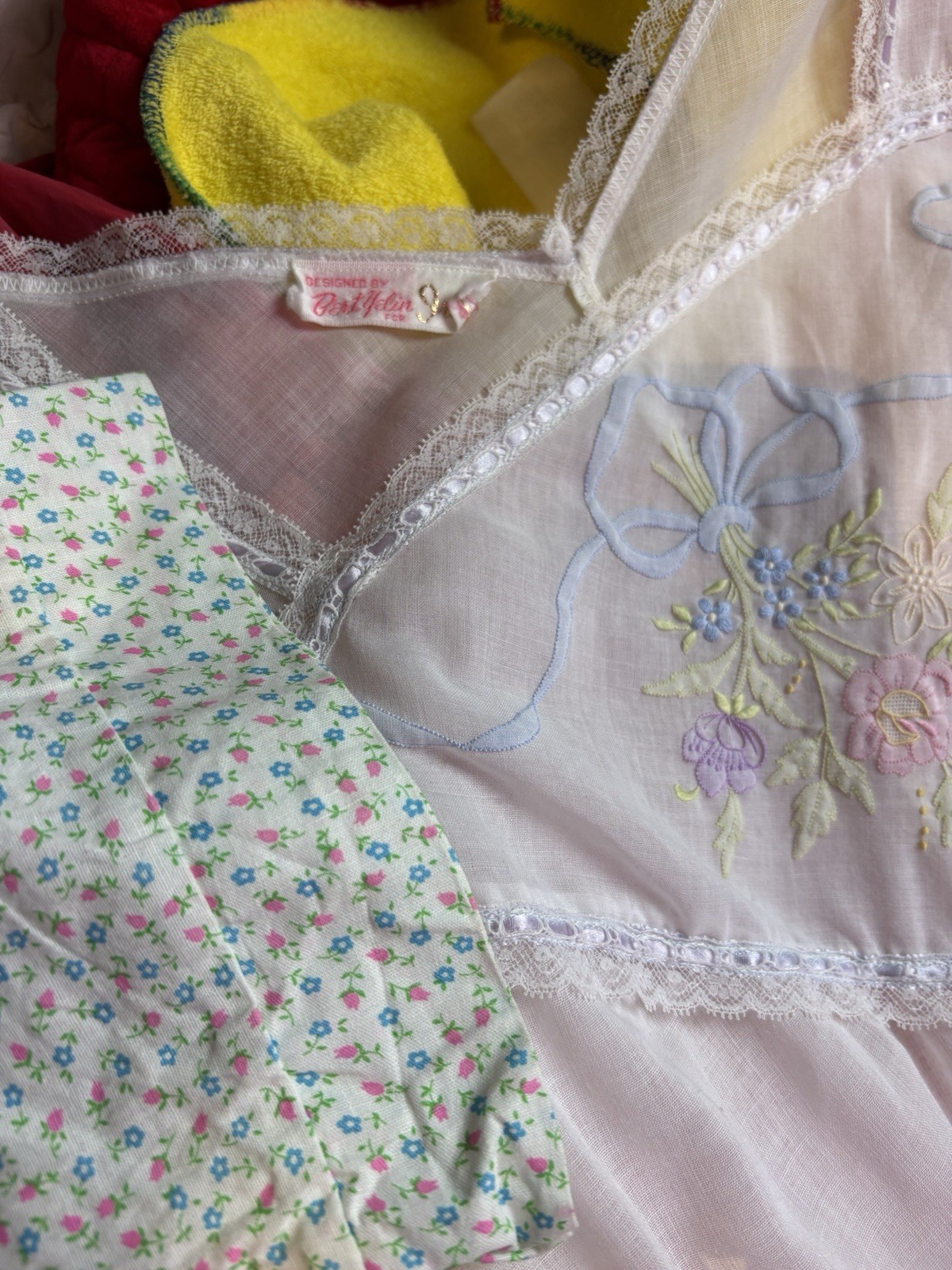 Vintage Reseller Loungewear Lot 1950s 1960s 1970s Pajamas Robes Nightgowns