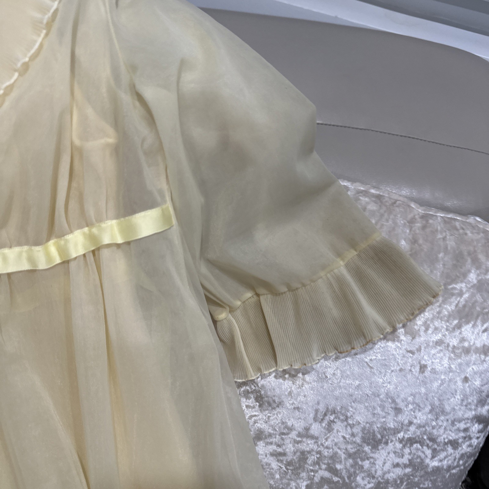 Vintage Evette 2-Piece Sheer Ivory Chiffon Peignoir Set Robe Nightgown Sz petite