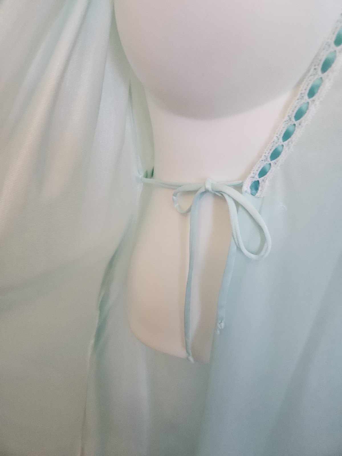 Vintage Robe Size XSMALL green nylon Smocked retro lace Ribbon 50s 60s