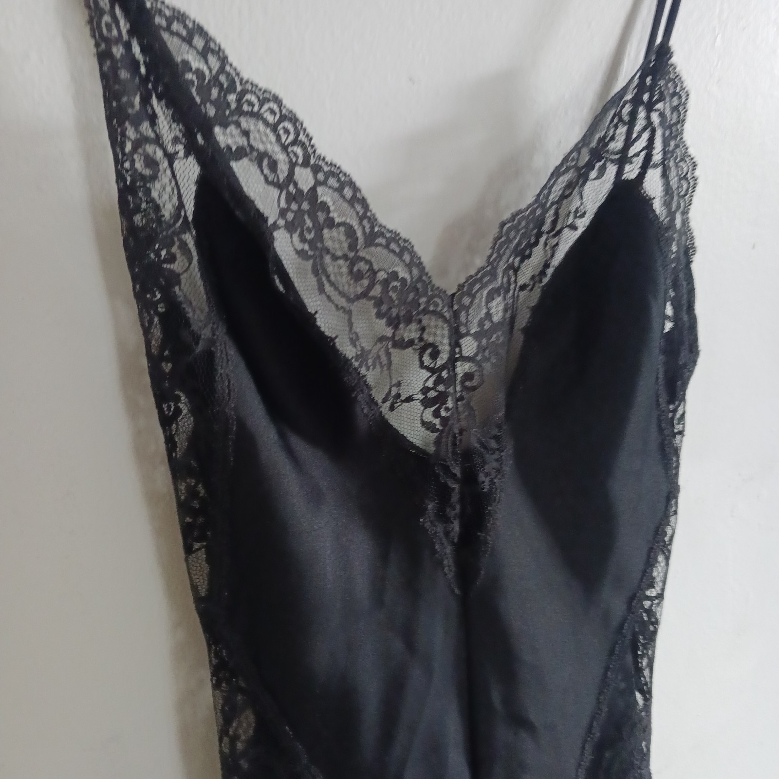 VTG Ms. Leslee Lingerie Black Satin Nylon & Lace Teddy Romper Playsuit Medium