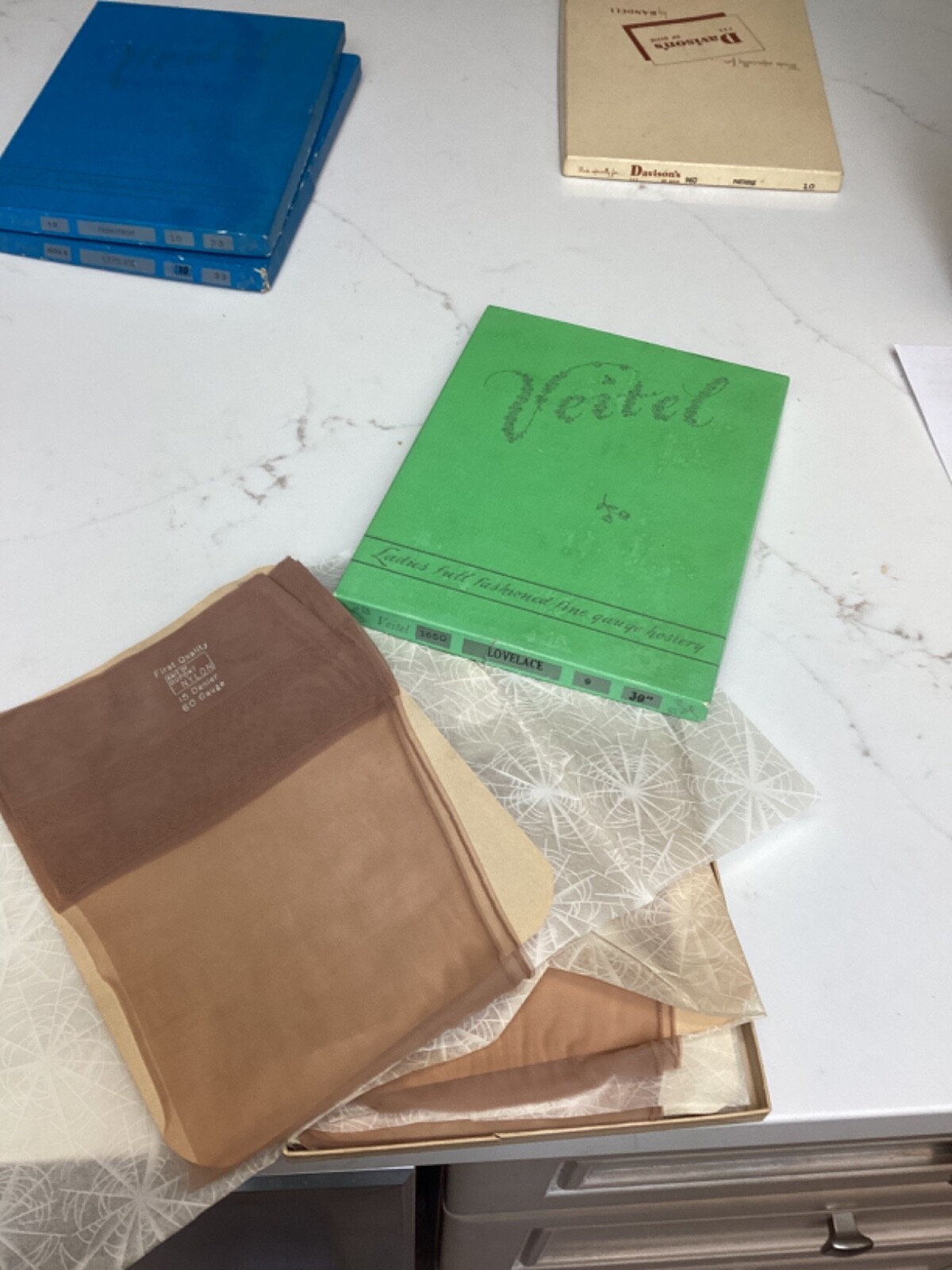 Vintage nylon stockings seamed Full Fashion Veitel size 9 – 30” 1 pair