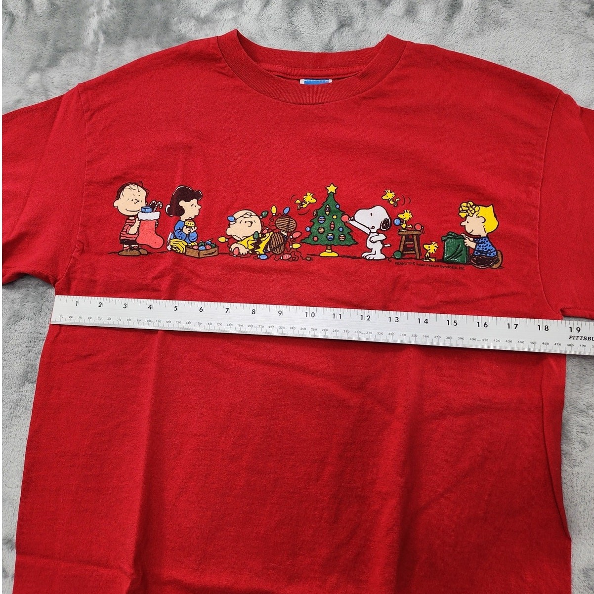 Vintage 90s Peanuts Top Womens M Red Charlie Brown Snoopy Christmas Tee Holiday
