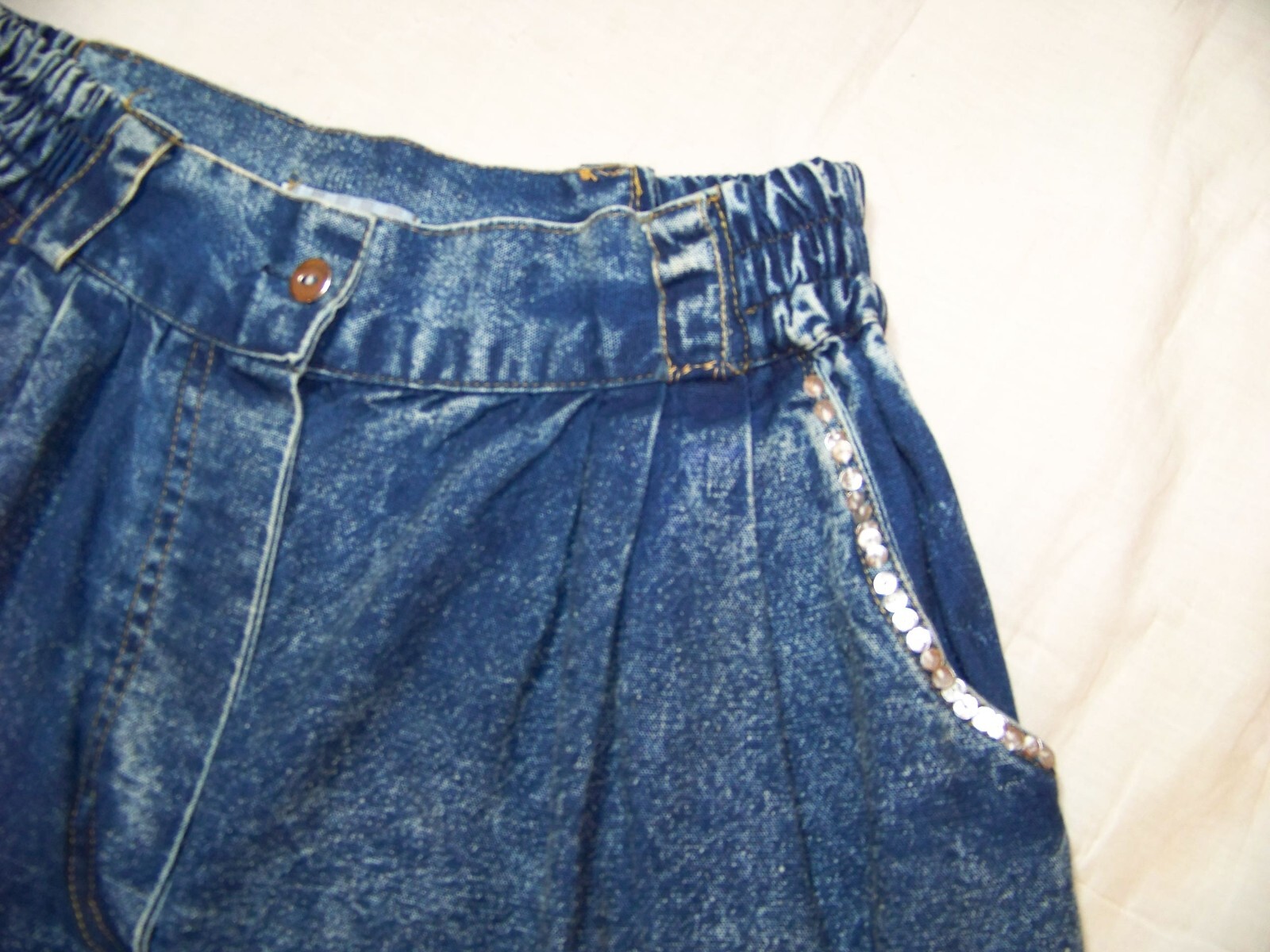 Women’s Vintage Prett Bleu Embellished Acid Wash Denim Shorts – M – „Mom Shorts”