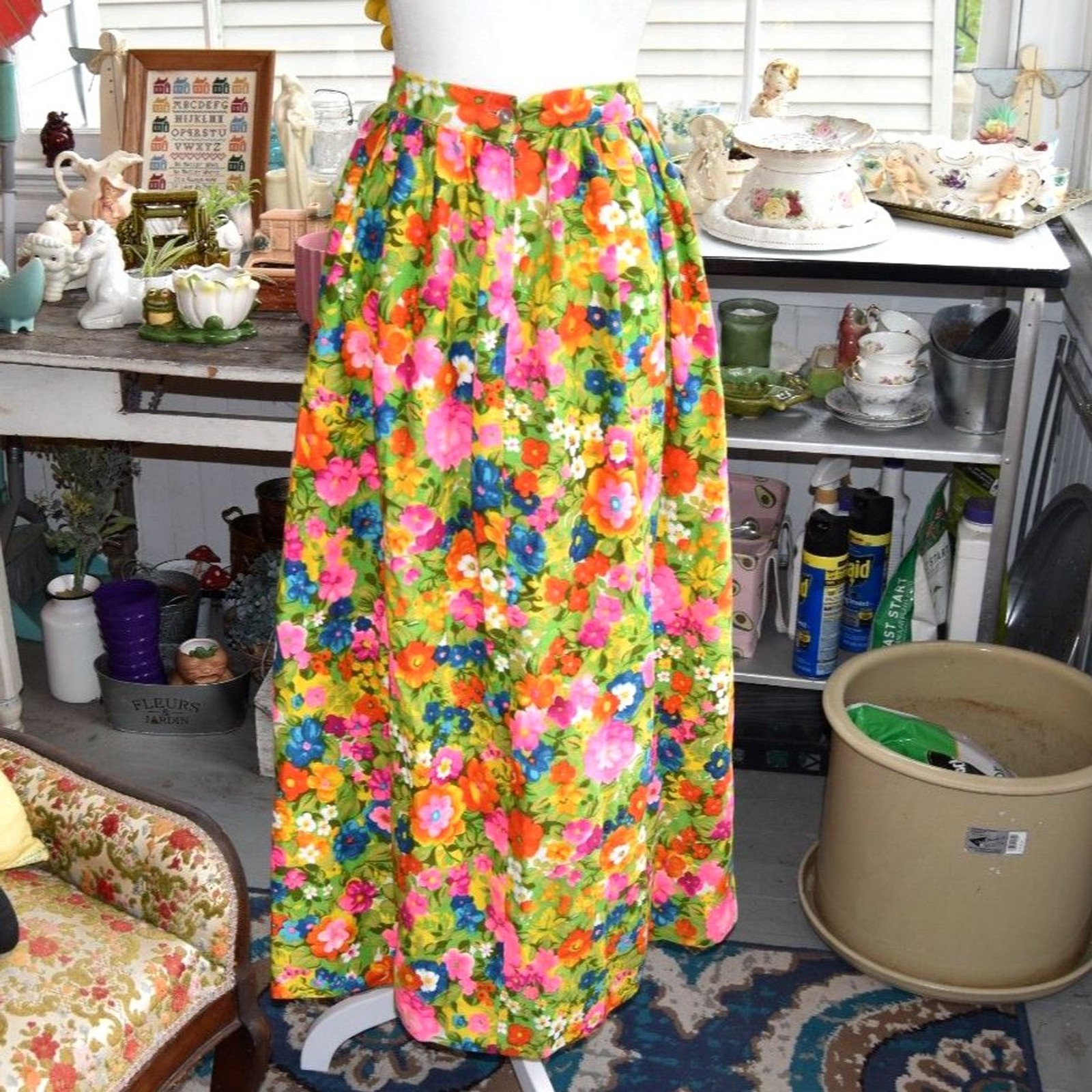 Vintage 1960s Floral Maxi Skirt Flower Power Mod Hippie Textured Cotton Small