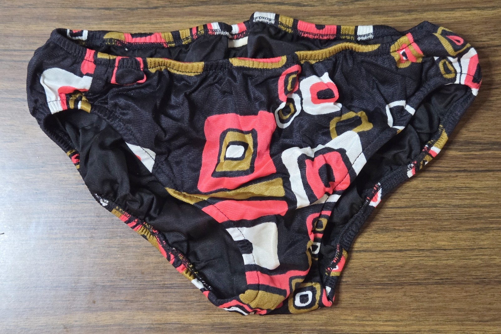 Vintage Miss Hawaii Mod Geometric Triangle Bikini Set Black Pink 60s 70s Retro