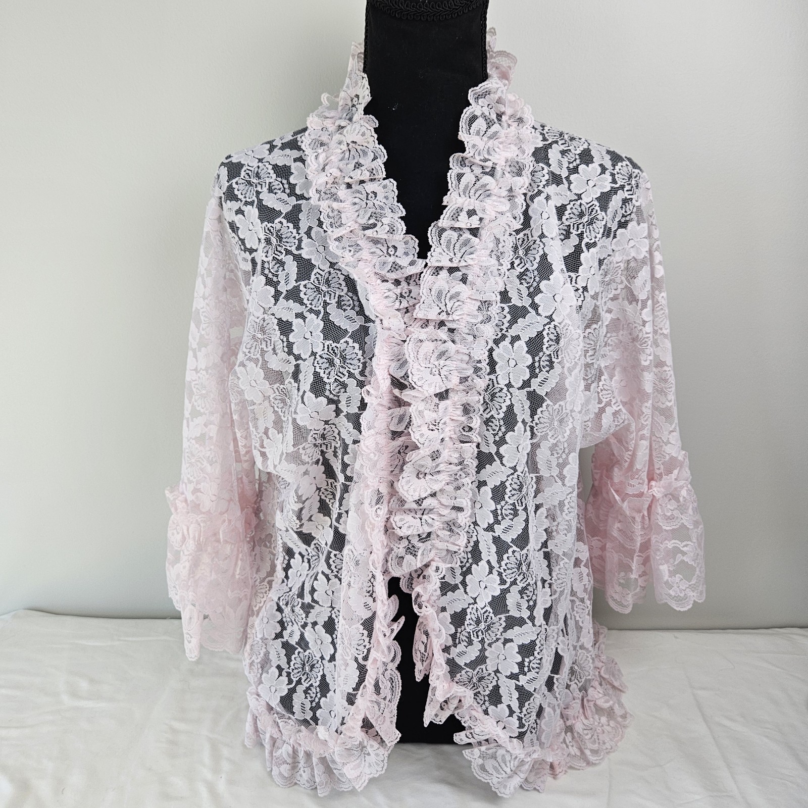 New Vintage DOLORES For Poirette ILGWU PINK LACE DRESSING ROBE PEIGNOIR SIZE MED