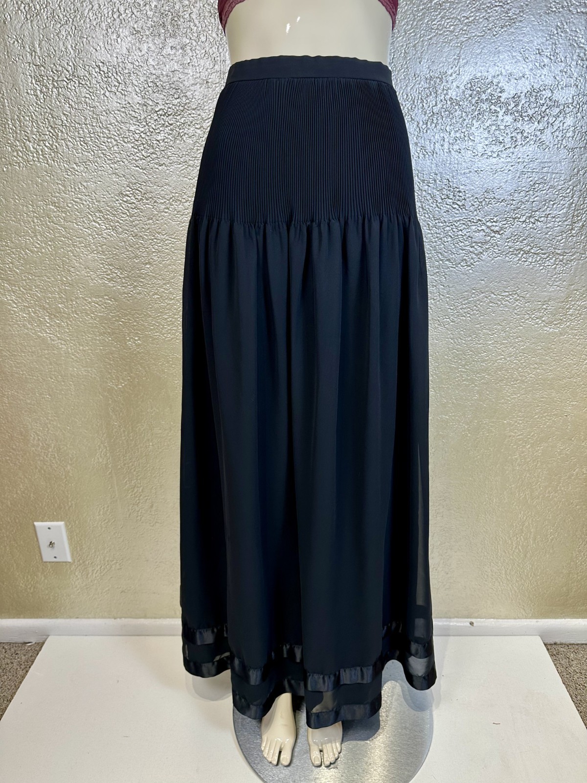 Vintage 1960’s-1970’s Ladies ALEXANDER CLARE Black Chiffon Maxi Skirt w/Satin XS