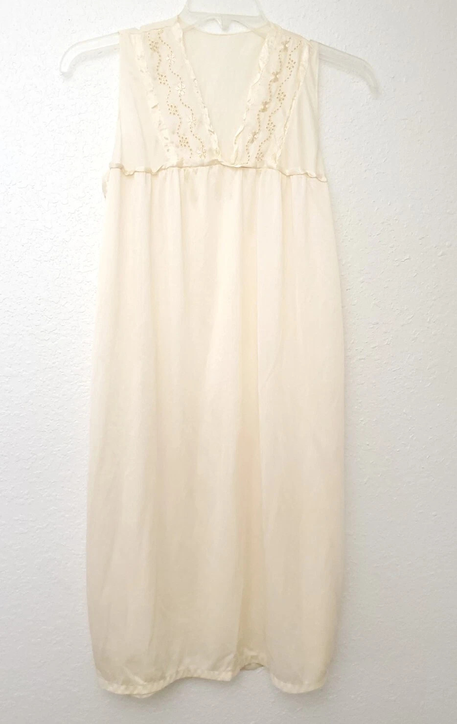 Vintage 1970s Paramount Lingerie Gown Semi Sheer Beige Gown Sleepwear VGUC