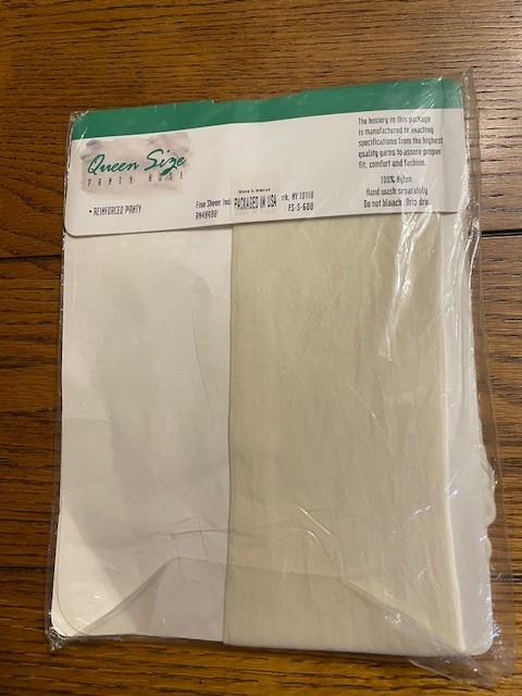 Queen Size Panty Hose Ivory Color Style 289 – 3X-4X (5’5″-6’0″ 175-255 lbs.) NEW