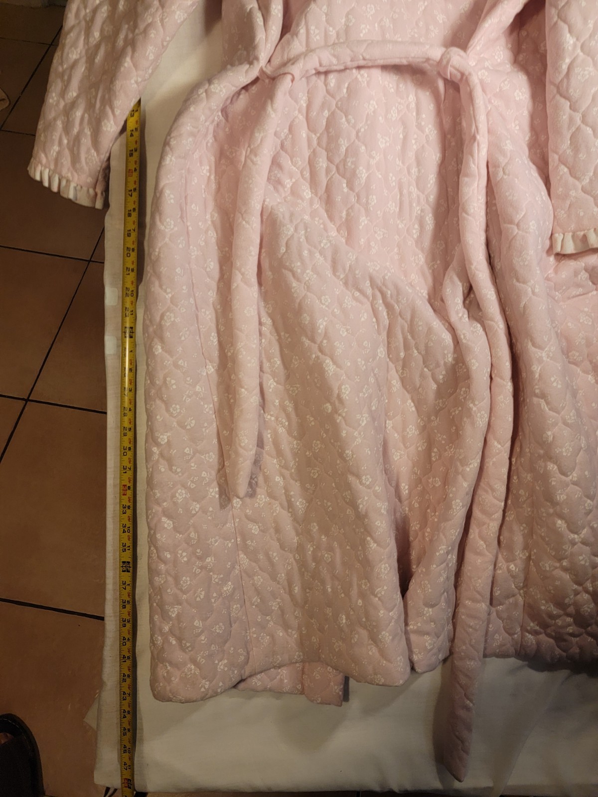 Vintage SANRINA LiIGHTPink & White Long Robe Belted GOLDEN Girls/Grandmacore