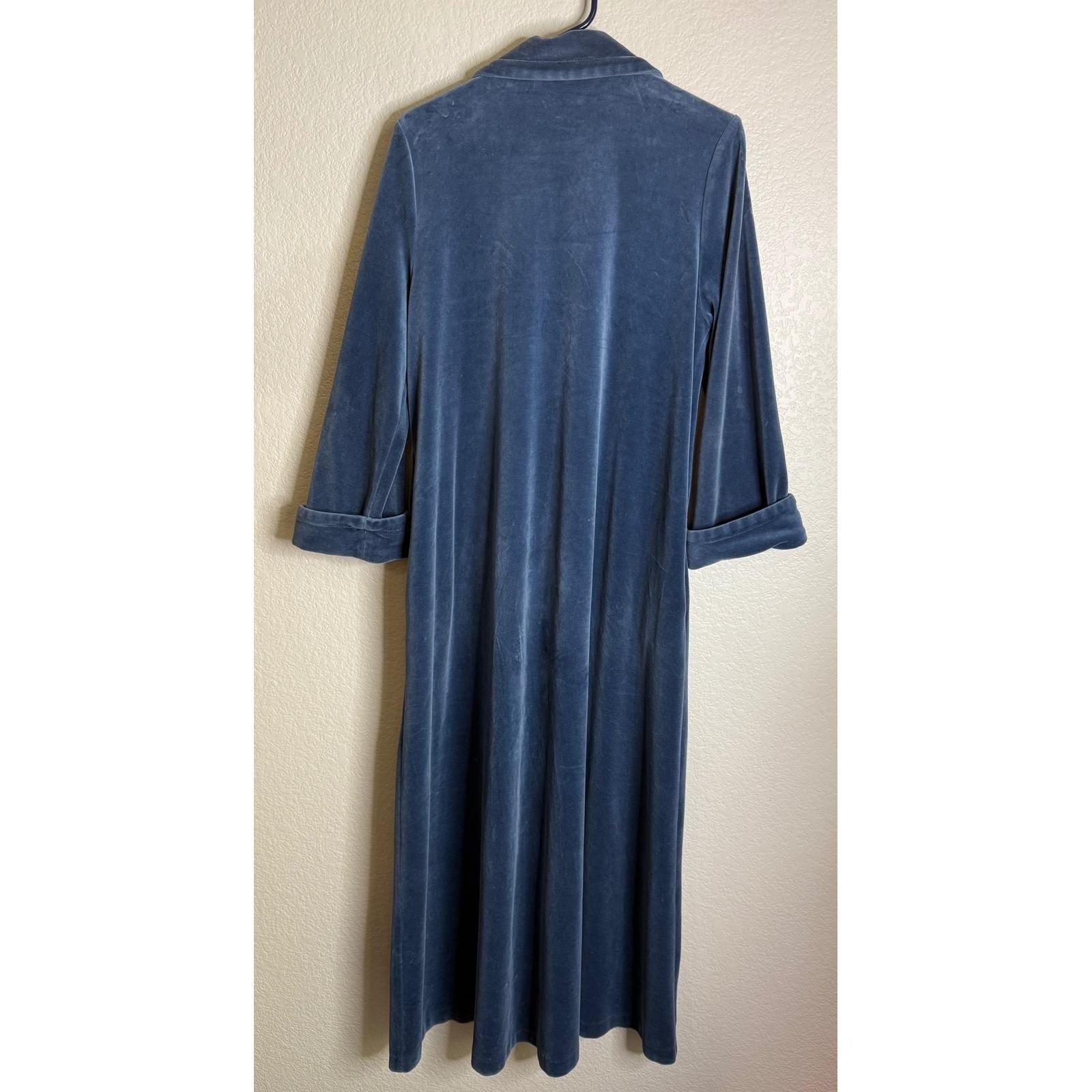 Diamond Tea Womens Small Robe Blue Velvet Neiman Marcus Long Button Front Luxury