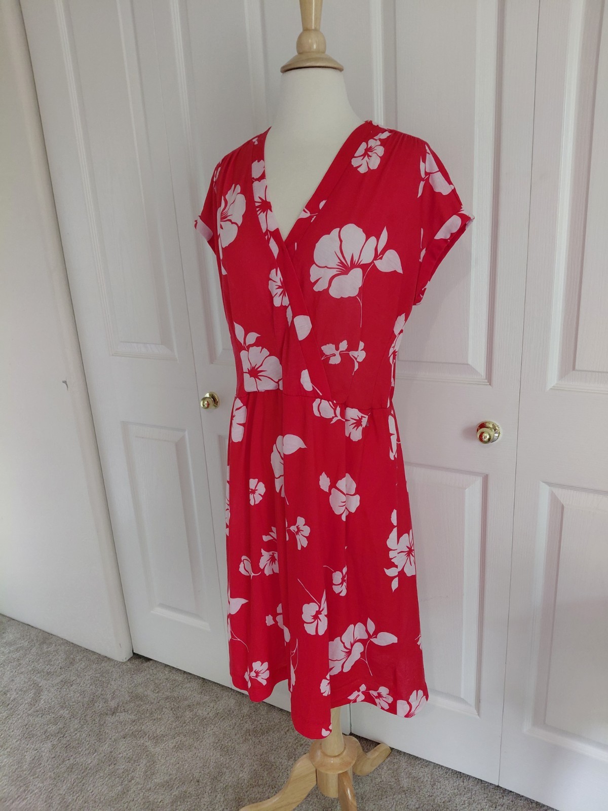 Vintage 1980s Does 1940s Hawaiian Tabby Dress Red White Hibiscus Size Large