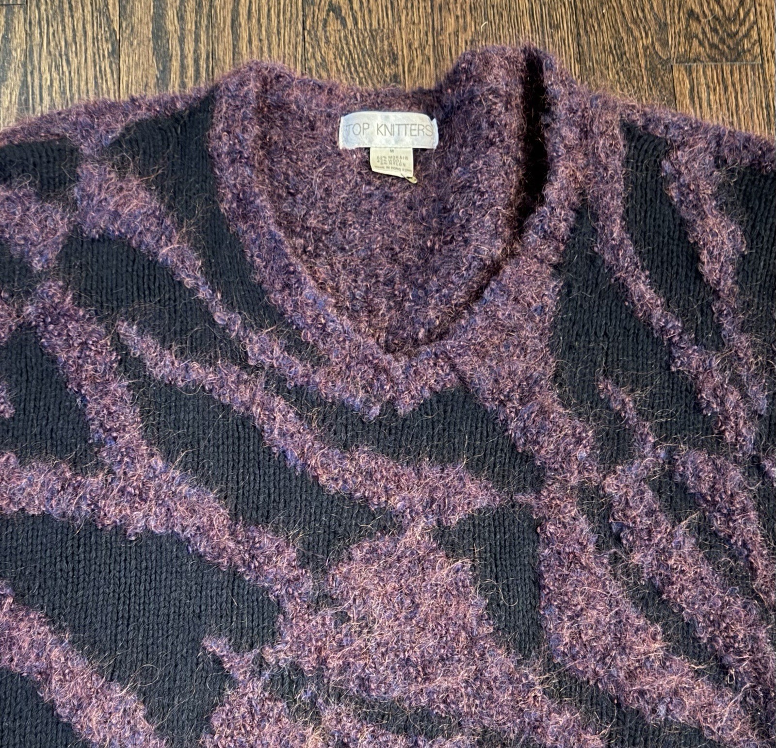 Vintage Sweater 52% MOHAIR,42% WOOL Black& Plum Reto,80’s Zebra Print,breathable