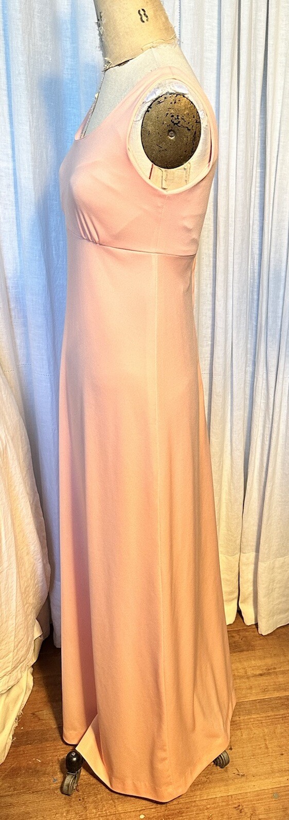 Vintage Womens Peach Knit Sleeveless Empire Waist Long Event Gown Sz XS-S Used