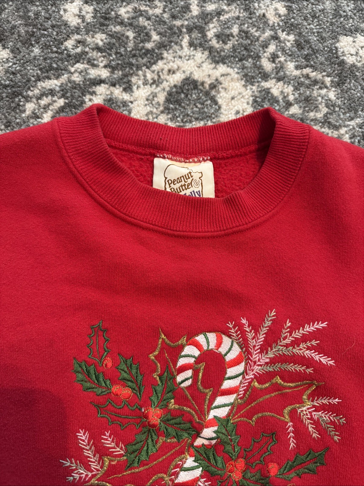 Vintage 1980s Women’s Christmas Holiday Red Sweatshirt M Peanut Butter & Jelly