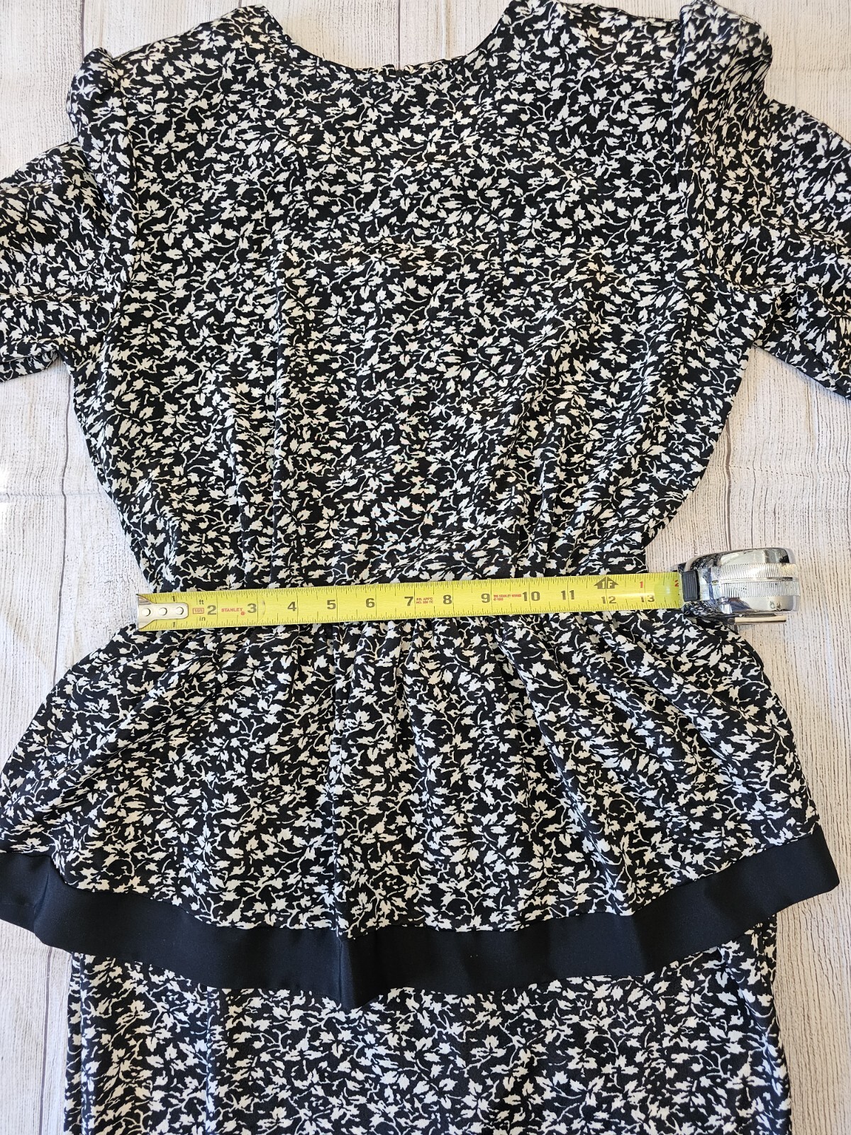 Vintage 80’s In Cinq Women’s Dress •Size 12• Made In USA Black Floral Ruffle