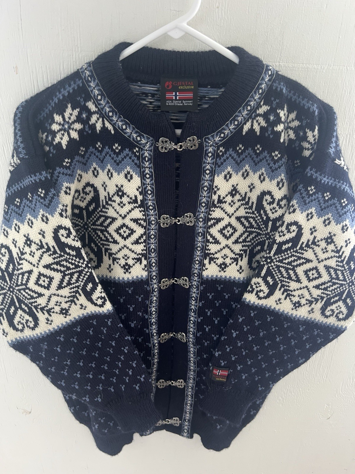 Vtg Nordstrikk Norwegian Wool Cardigan Sweater Blue White Metal Clasp Sz M