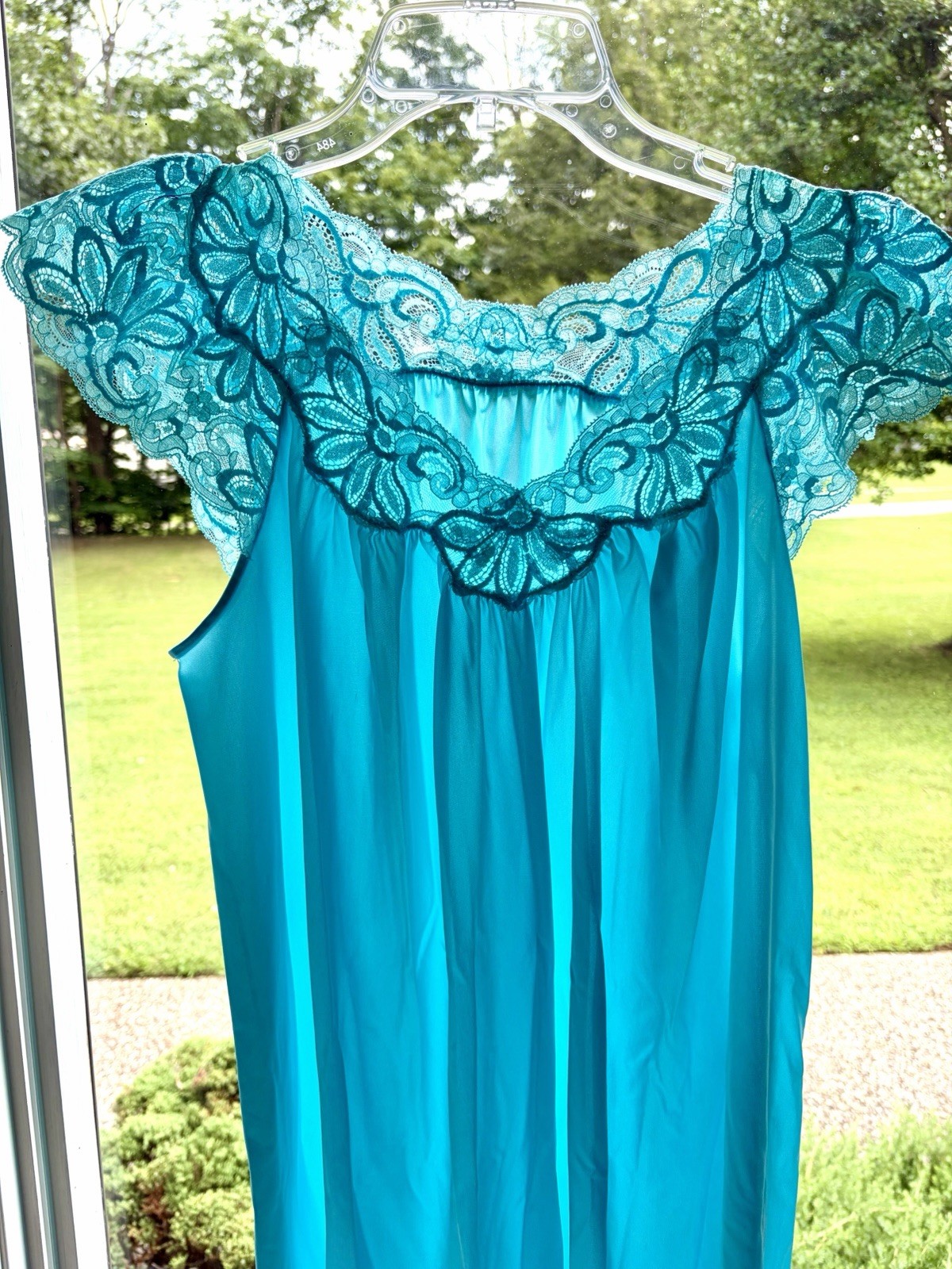 Vtg SHADOWLINE Sz Small Blue Silky Nylon Nightgown w/Lace Detail