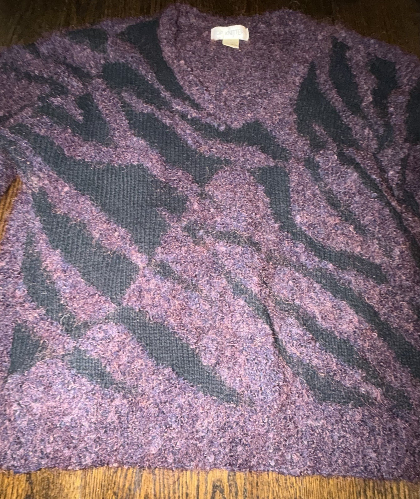 Vintage Sweater 52% MOHAIR,42% WOOL Black& Plum Reto,80’s Zebra Print,breathable