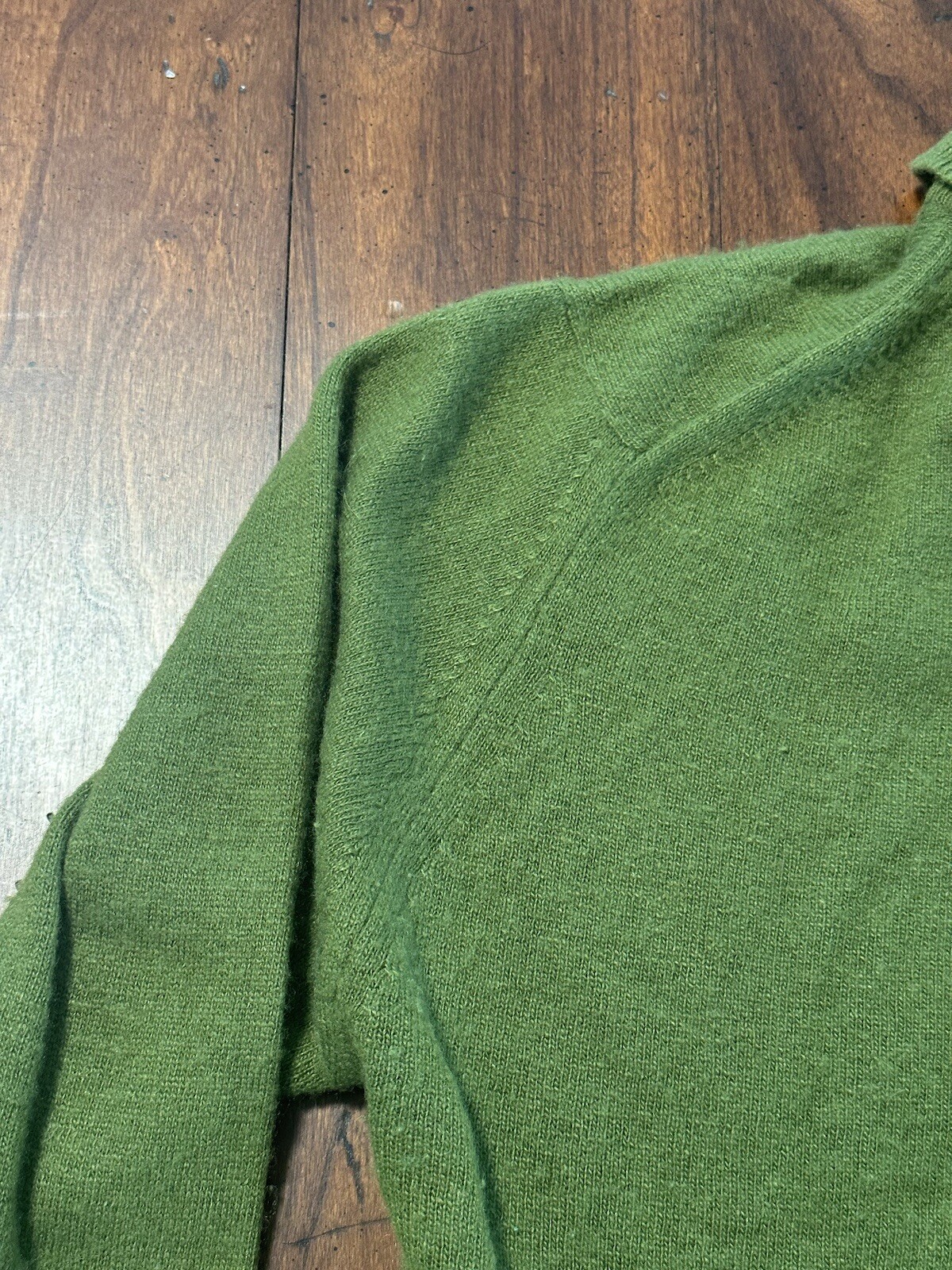 Vintage Amie 100% Cashmere 1/4 Zip Pull Over Sweater Women’s Green Approx Sz 36