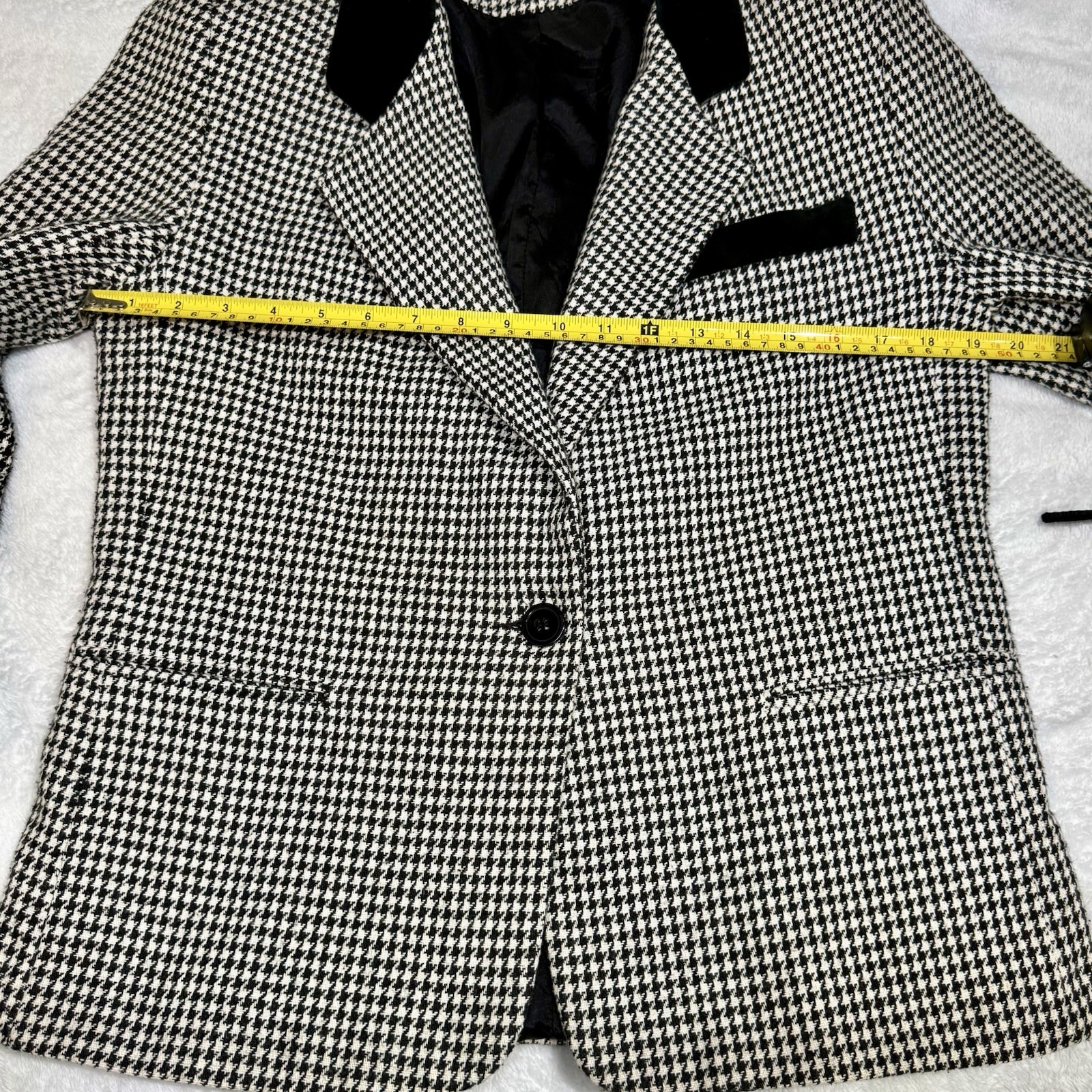 Vintage DUMAS Houndstooth Blazer Velvet Collar Made in USA Tailored