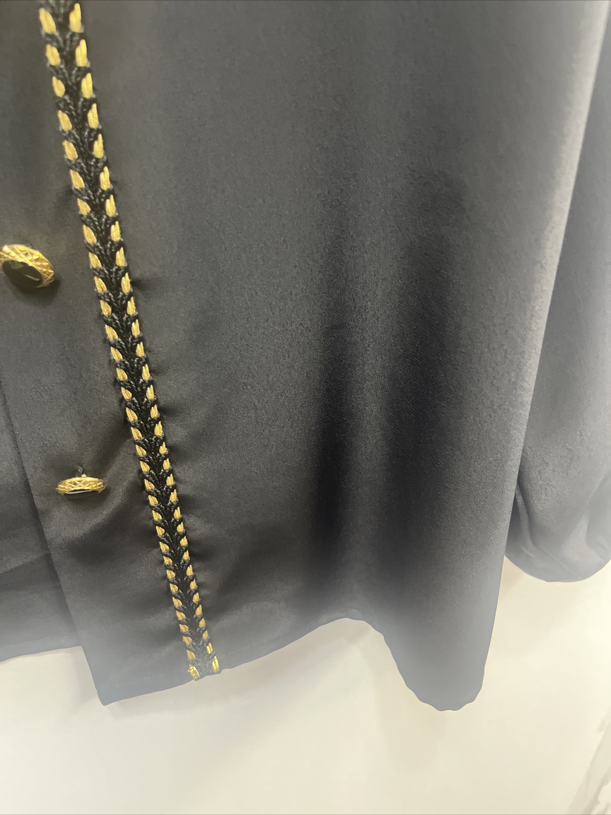 RARE FIND- VINTAGE COLLECTIONS BY Josephine Button Down GOLD TRIM BLACK SHIRT 10
