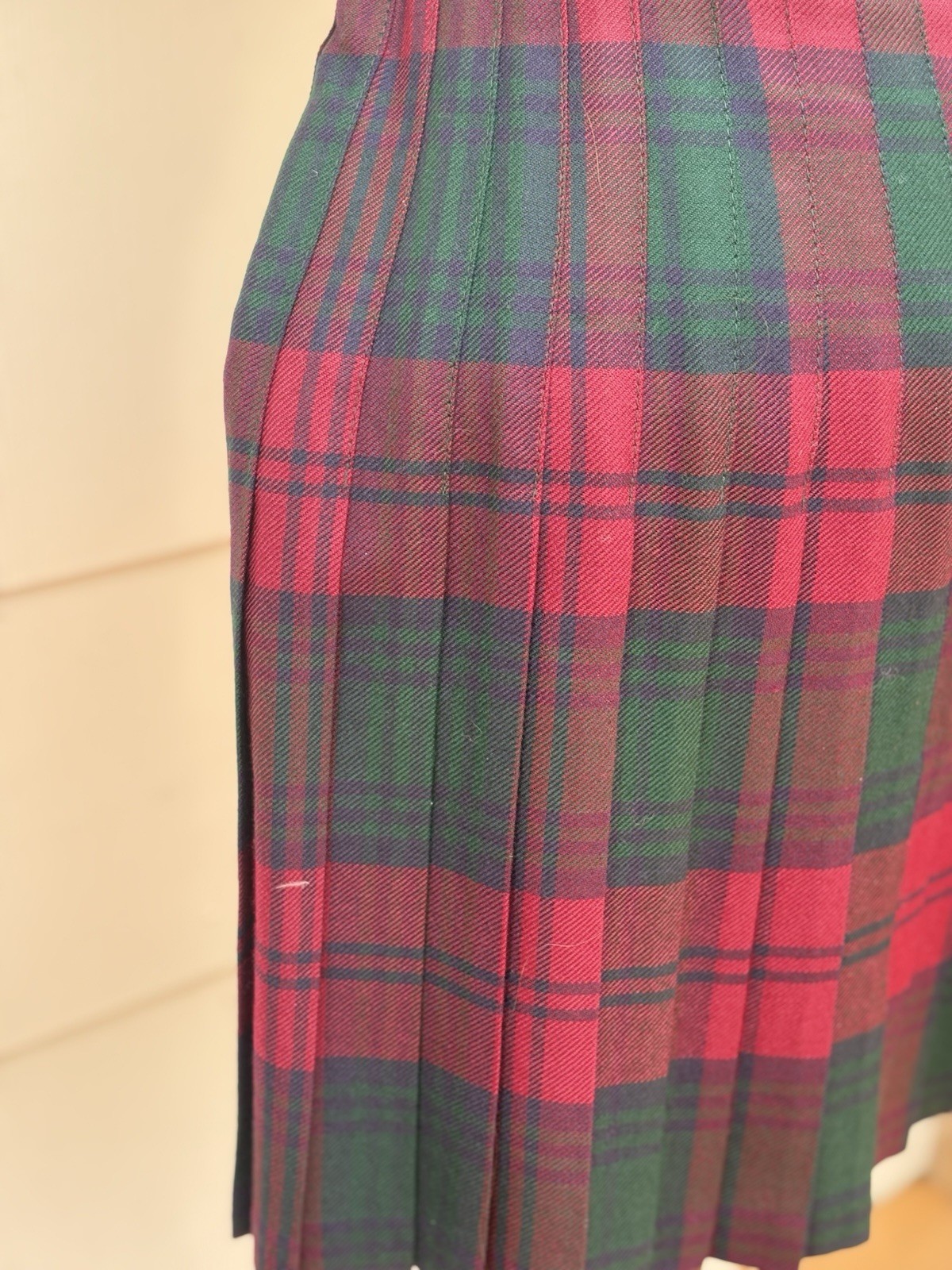 Vtg James Pringle Weavers Inverness Scotland Wool Tartan Kilt Academia Skirt 16