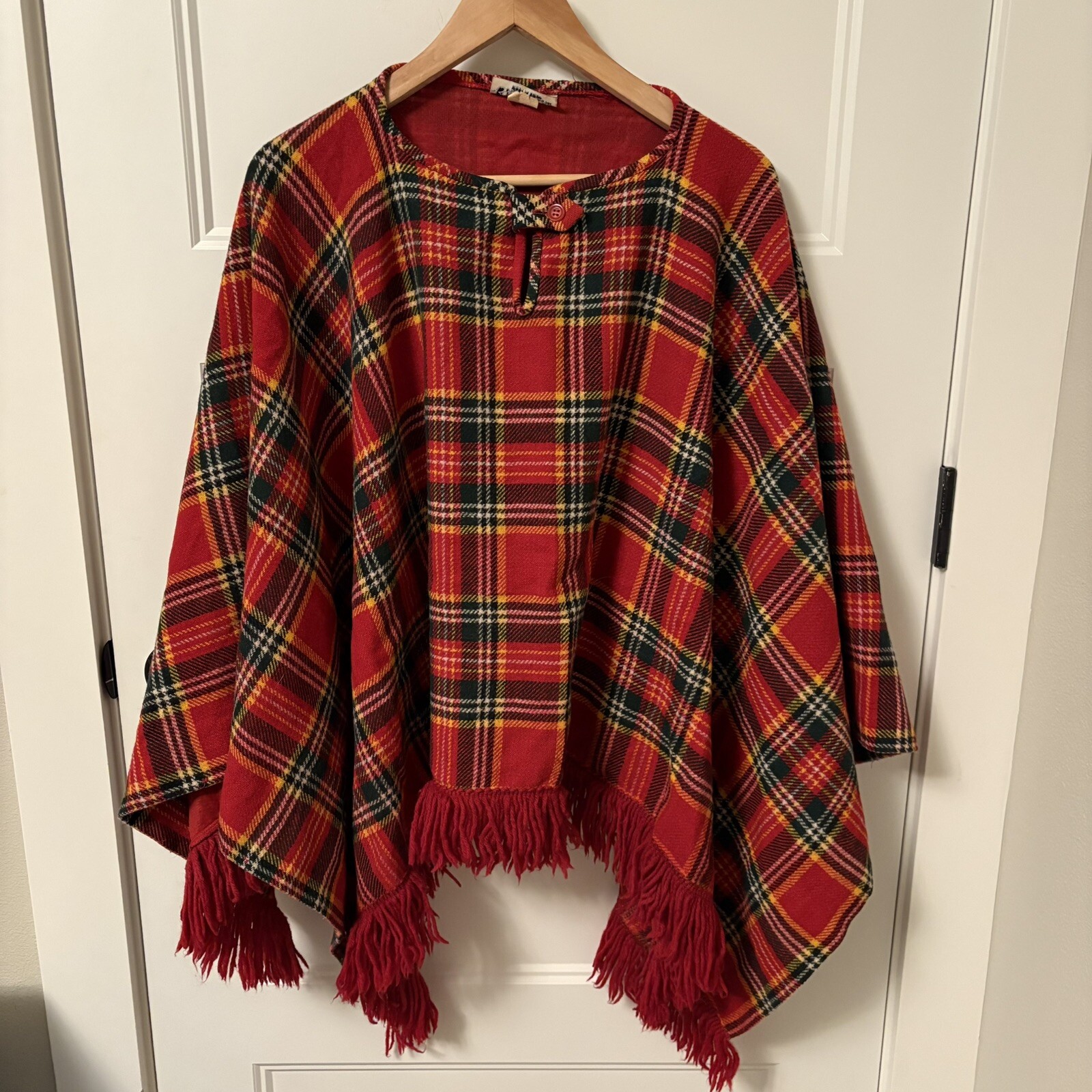Vintage Bobbie Brooks Red Plaid Poncho Cape Yarn Trim Tartan Made In USA