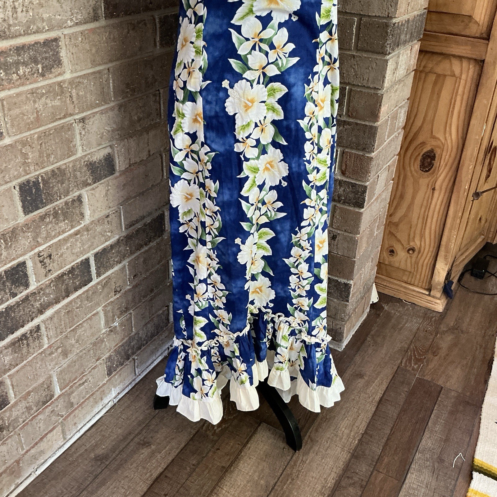 VINTAGE Royal Creations Blue Floral Muumuu Dress Size M Ruffle Hawaii Made #1501