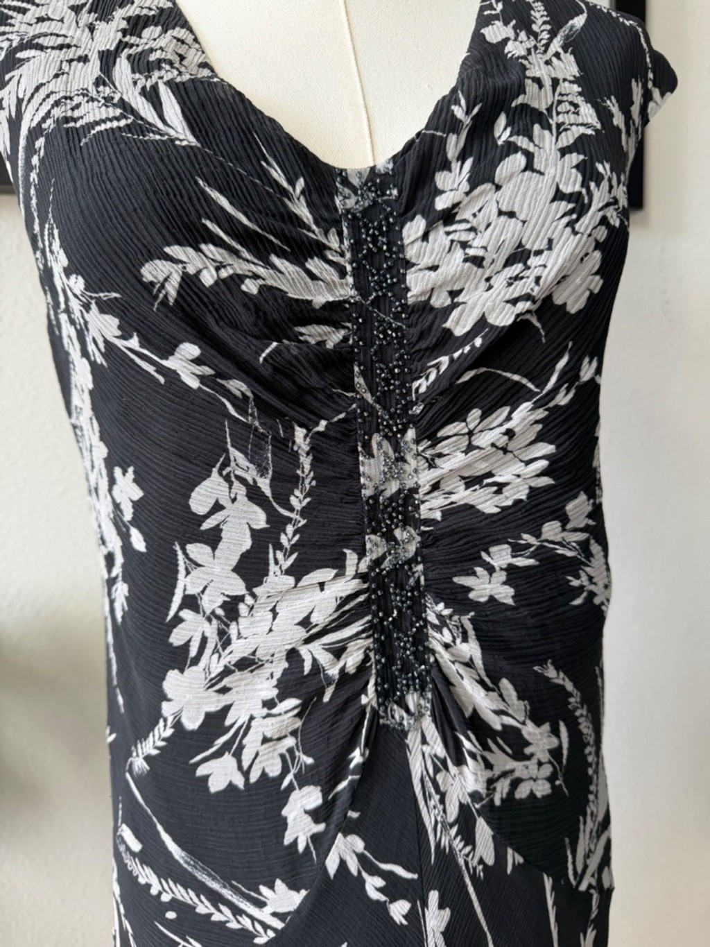 STUNNING Jones New York Silk Beaded Lace Trim Black and White Summer Dress Sz 12