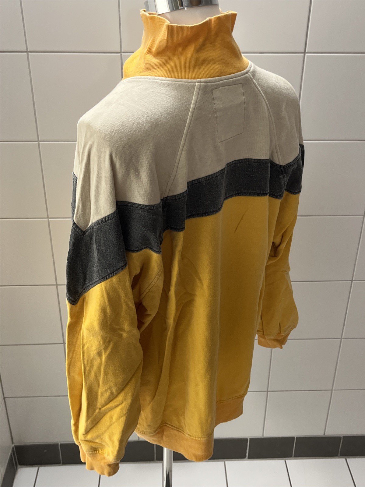 Vintage Taverniti Sweater – 10th Anniversary Legendary Taverniti 1977-1987 – XL