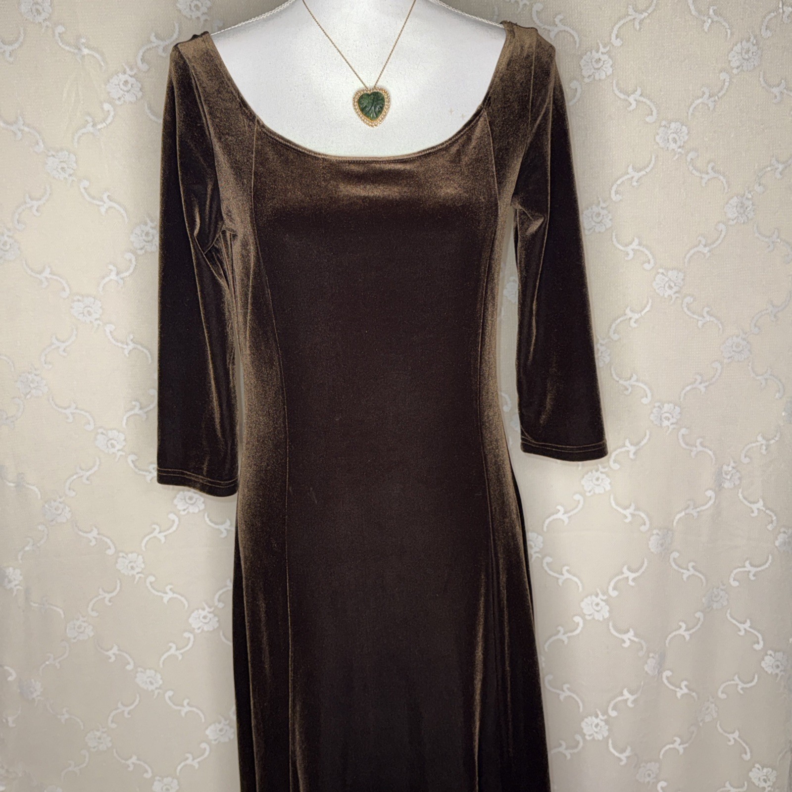 VTG Eddie Bauer Brown Flat Stretch Velvet Long Shift Dress Size Medium 36 Bust