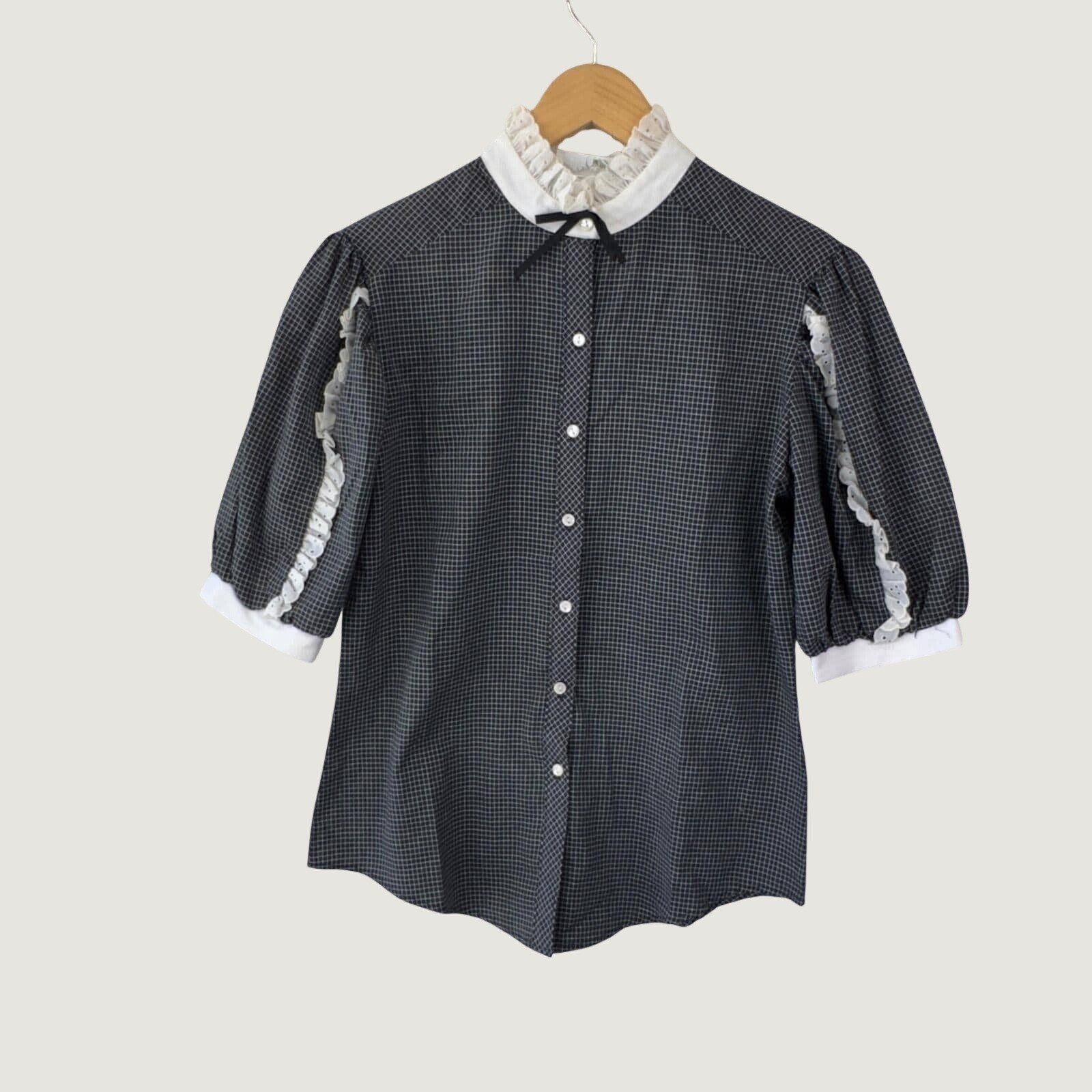 Shapely Vintage Puff Sleeve Blouse 12 Black Gingham Ruffle Prairie Cottagecore