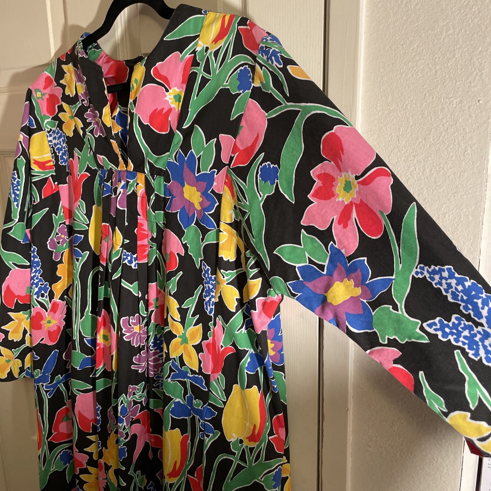 Vintage 70s 80s David Brown, Black Multi Color Flower Hawaiian Print Dress L