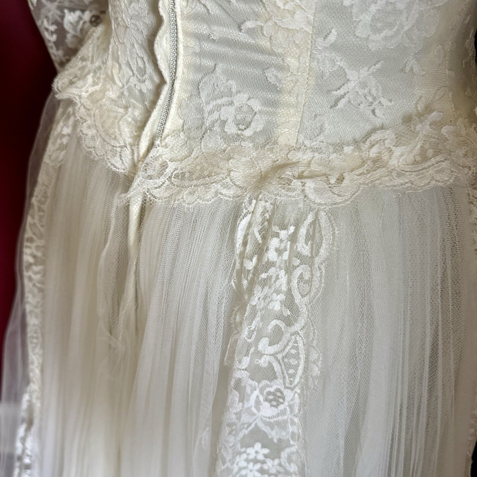 VTG 50s MCM Ivory Cupcake Accordion Tulle Lace Satin Wedding Dress & Headpiece
