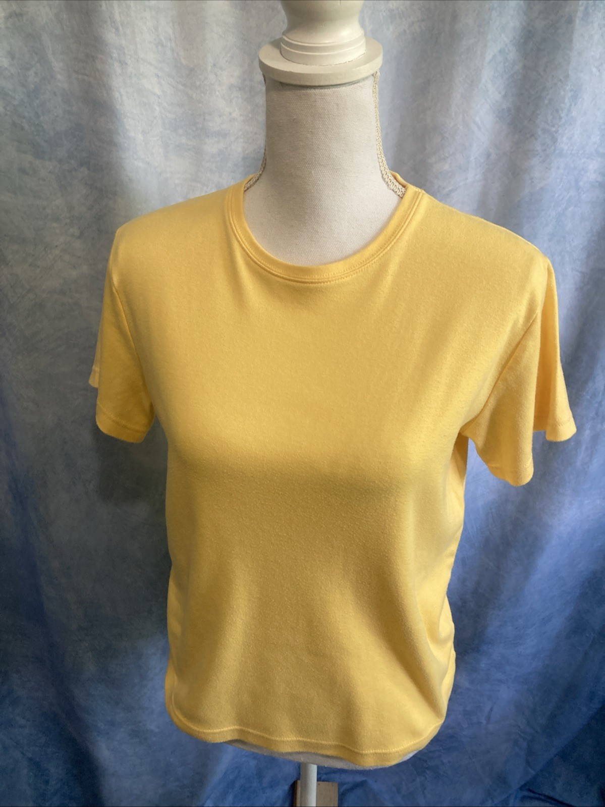 VTG 90s 2000s Y2K Falls Creek Yellow Blank T-Shirt Small Midweight Cotton Blend