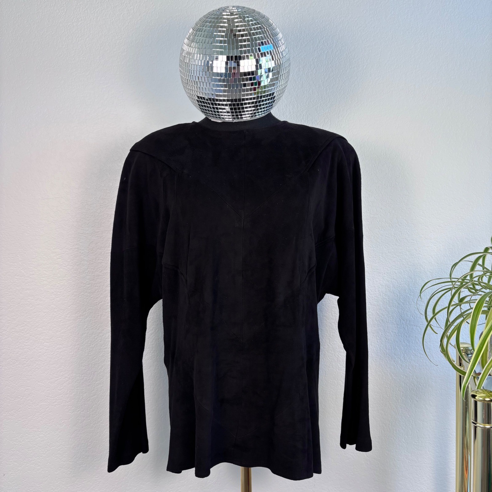 Vintage West Bay Saks Fifth Avenue Black Lamb Suede Padded Shoulder Top Size 6