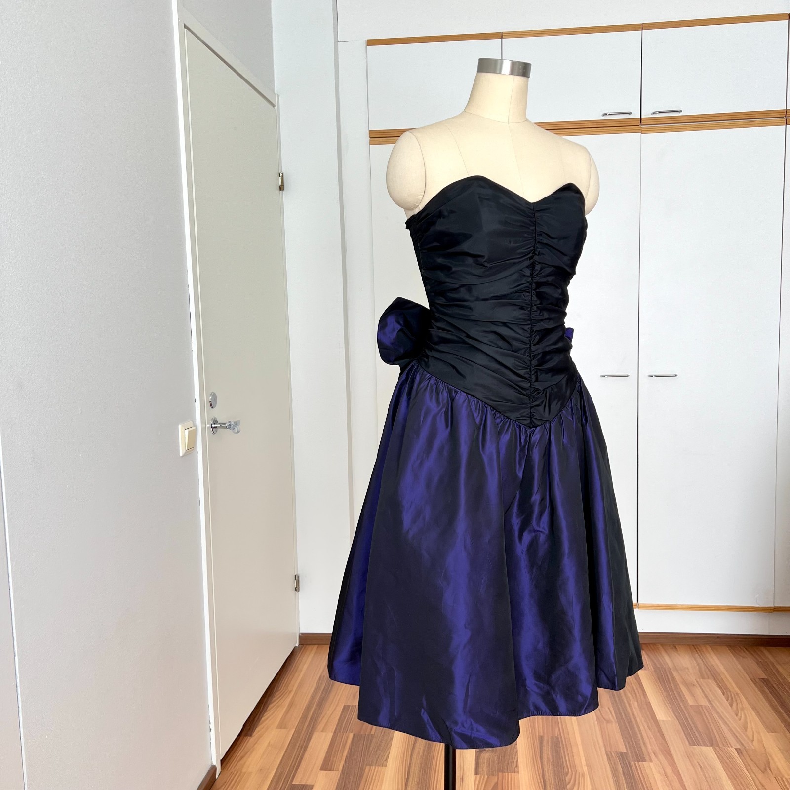 1980s Taffeta Prom Party Dress Bow Back Ruched Cocktail Strapless Gown EU 36