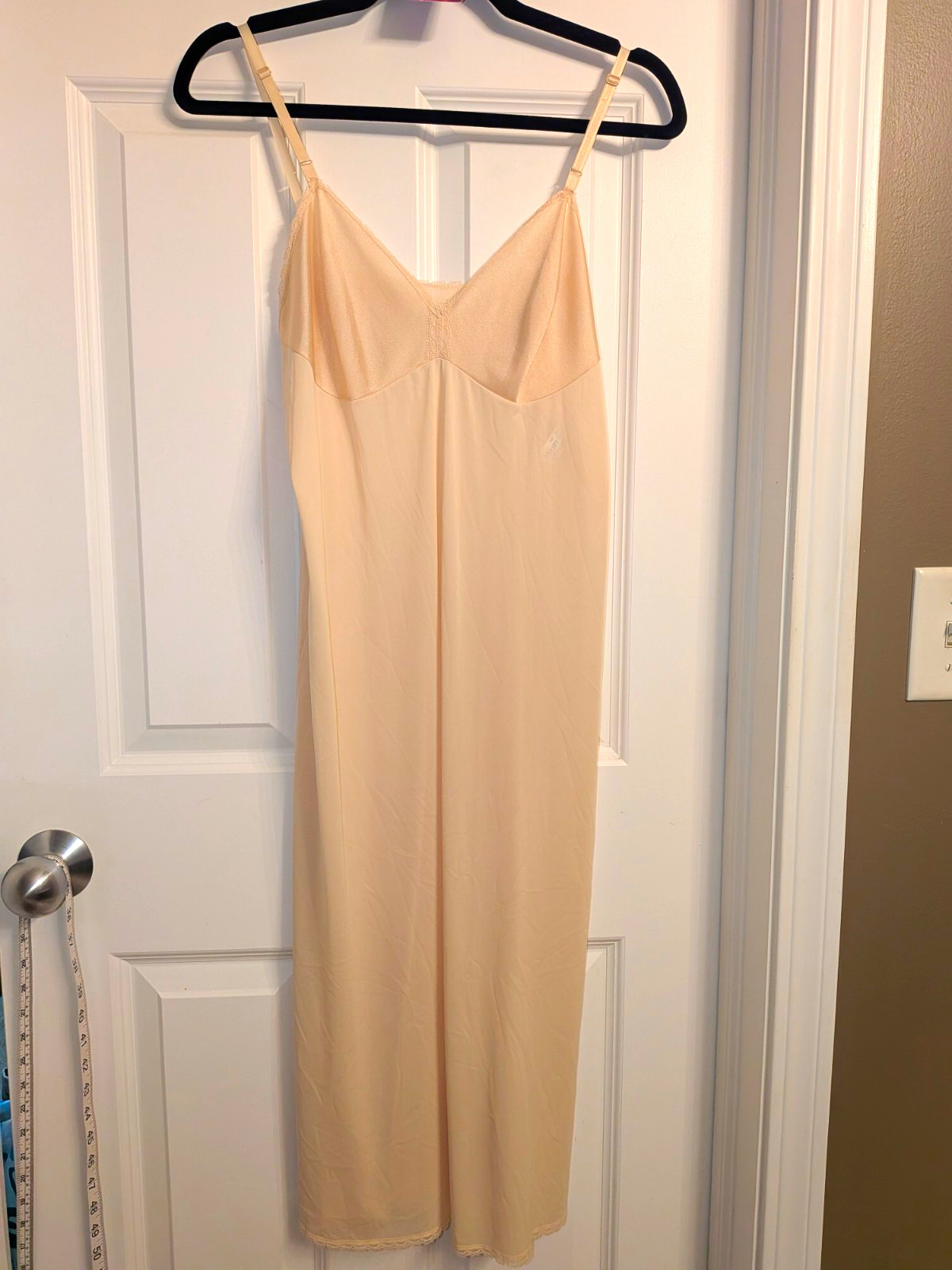 Vanity Fair Beige Nylon Full Slip Spaghetti Strap Regular Size 36 TT