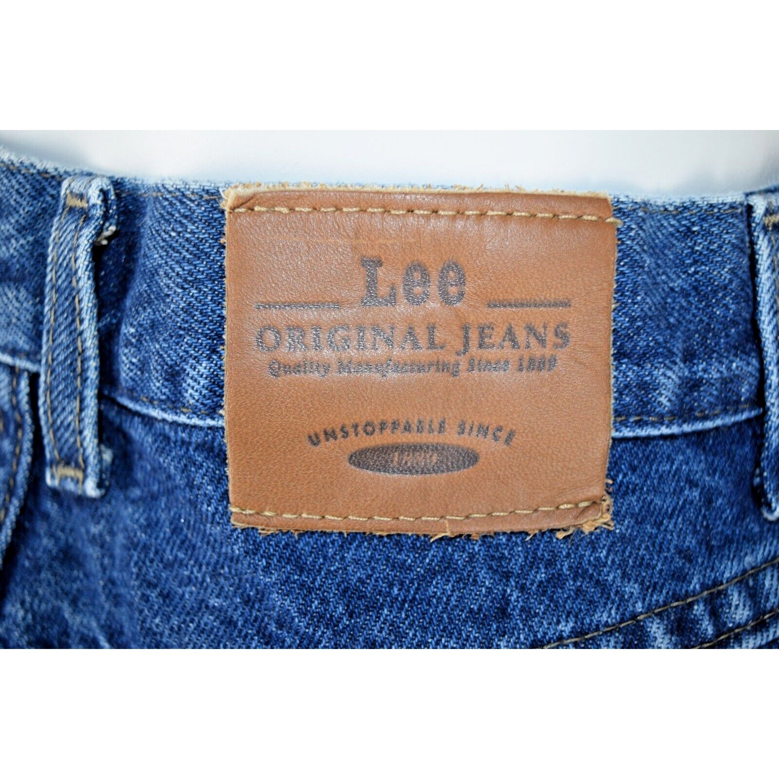 Vintage Lee Jeans 26X31 80s Indigo Wash High Waist Tapered Classic Fit Made USA