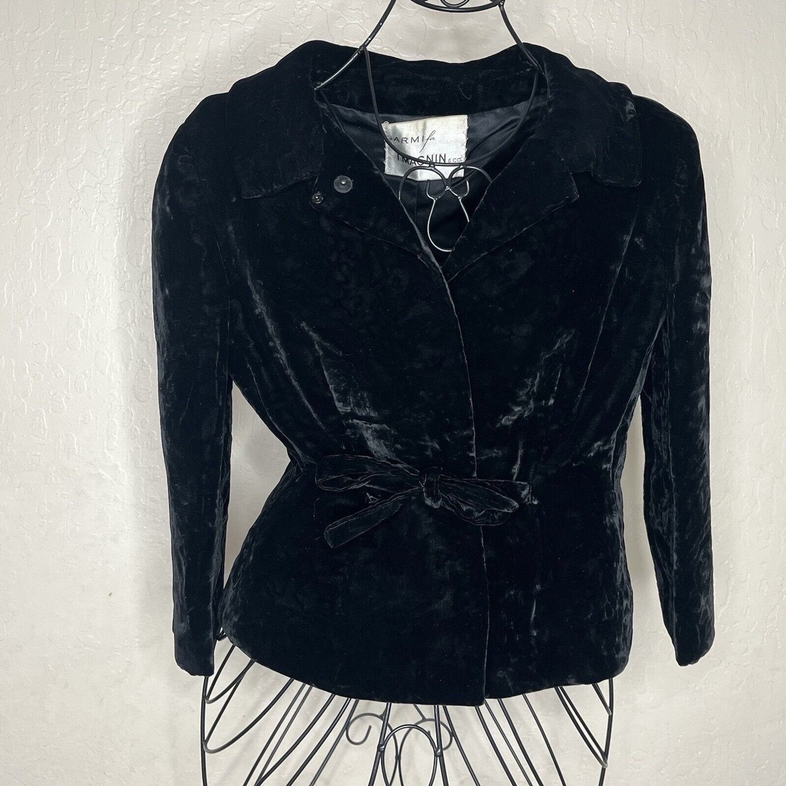 Vintage 1960s SARMI for I MAGNIN Black Embossed Velvet Jacket Women’s Size XS