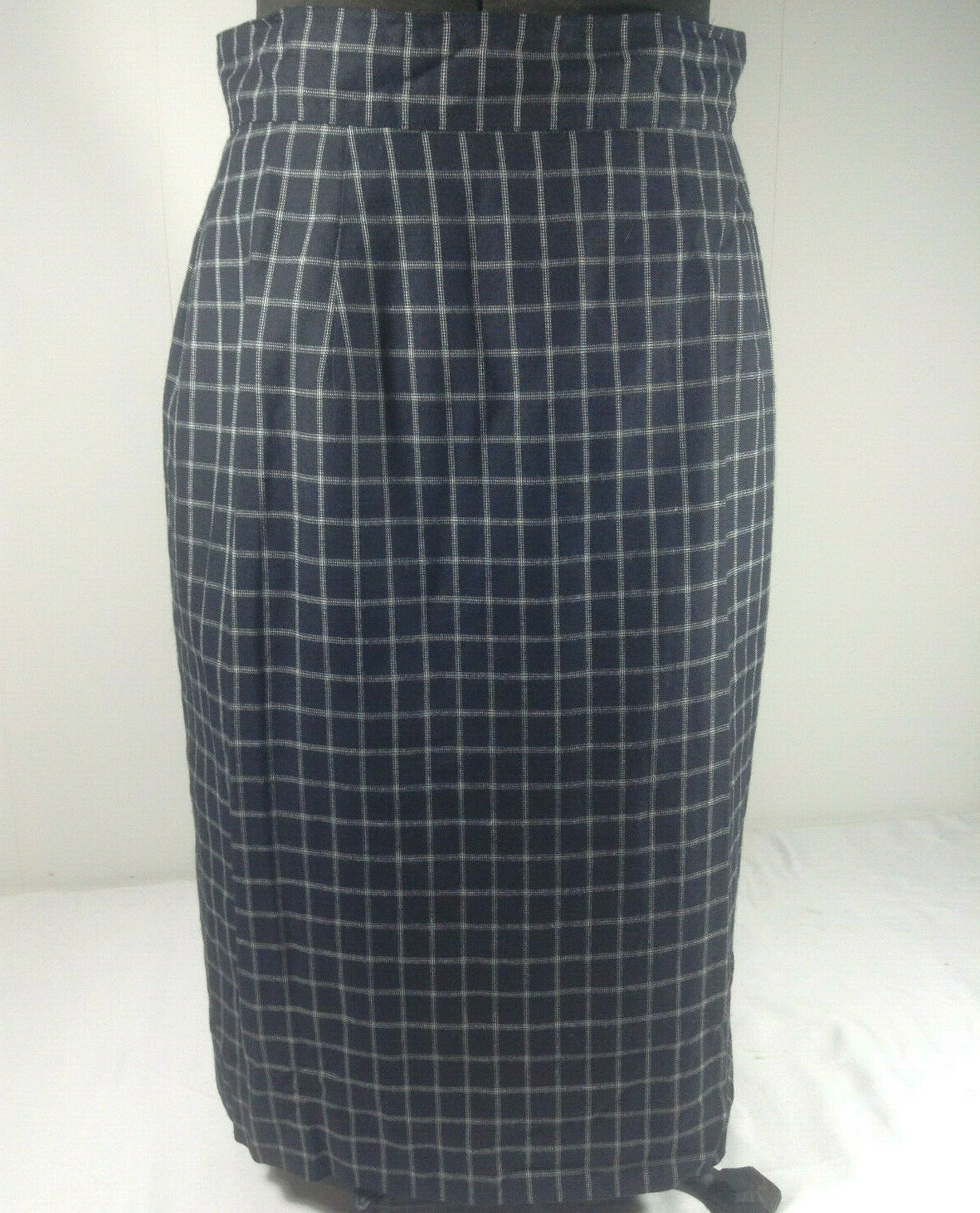 Jones Wear Plaid Skirt Sz 14 31W 26L