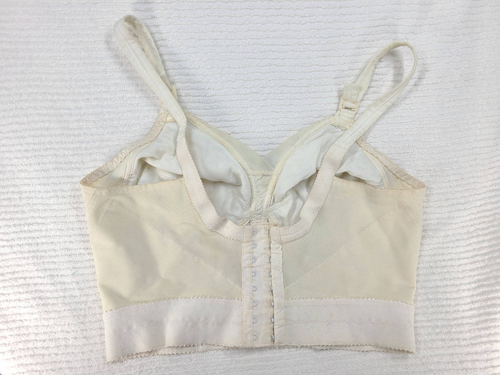 Vintage 1960s Longline Bullet Bra 38C Playtex Living Stayless Lace Mesh Pinup