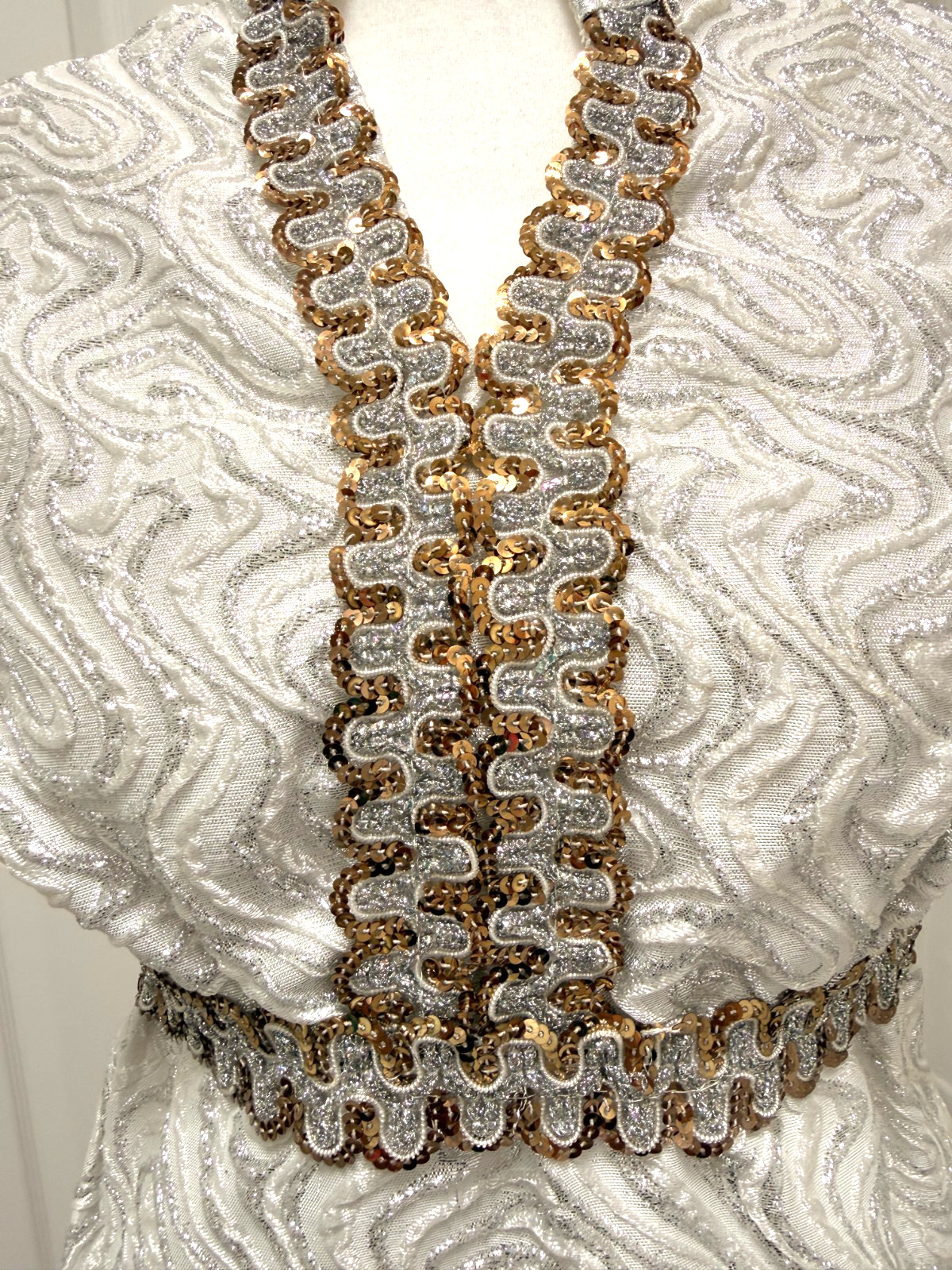 Vintage 1960’s White Silver Sparkly Mod Mini Bridal Cocktail Party Dress