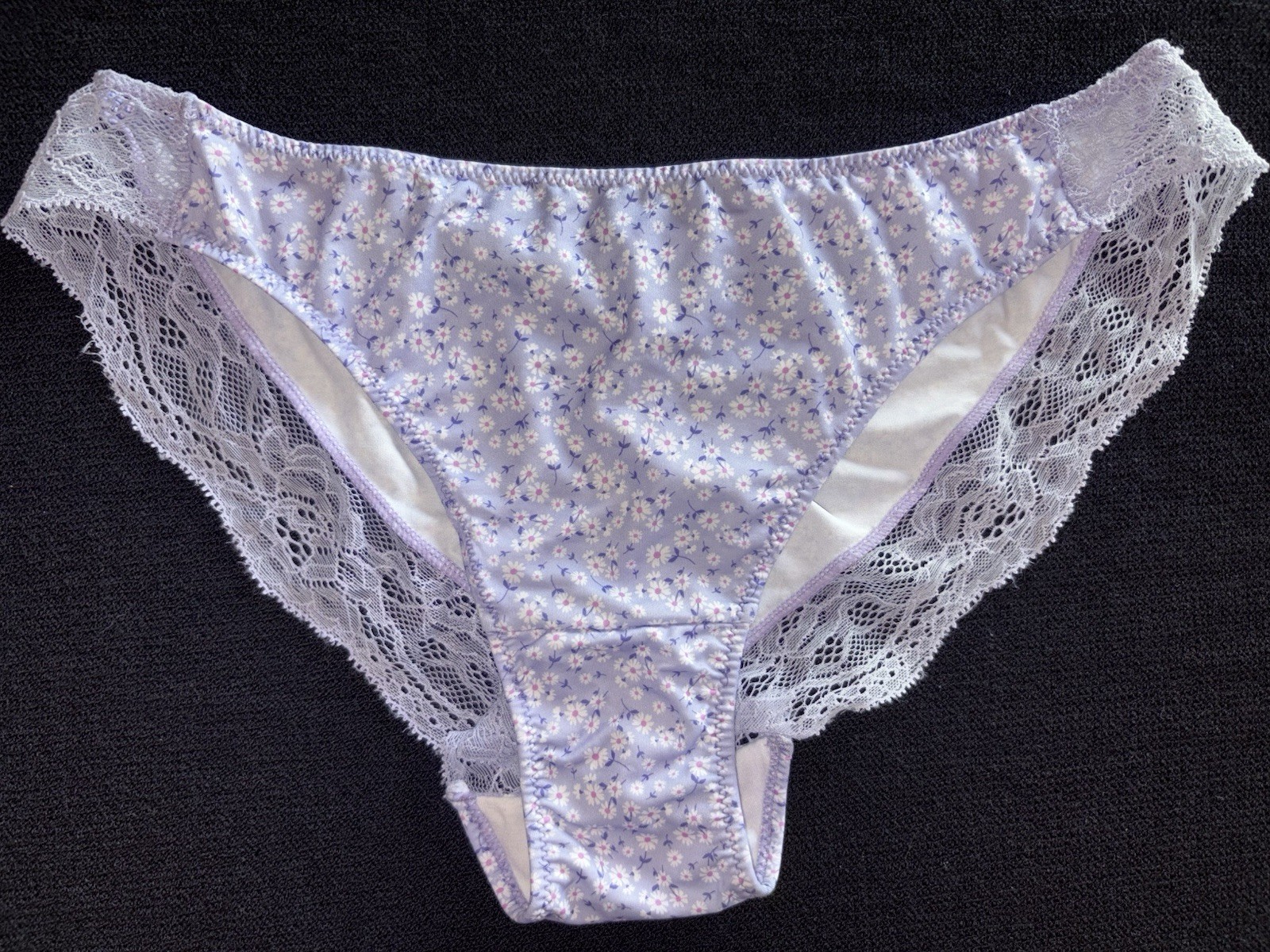 Maidenform Panty Bikini Daisies Lace Tanga Cinched Back L Nylon Floral Underwear