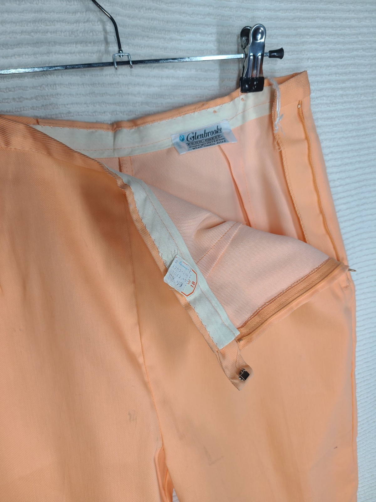 NOS Vintage 1960s Women’s Shorts 31w Large Orange Canvas Adjustable Waist Retro
